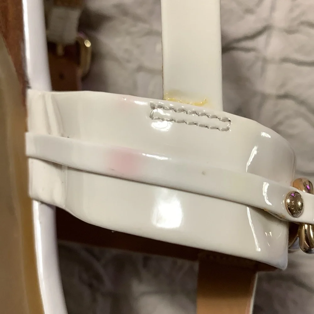 Coach Caterine Women Open Toe Patent Leather Thong Sandal Beige Size 7B - Picture 10 of 13